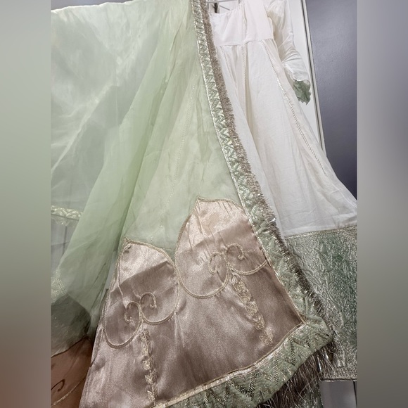 Elegant Cream and Green Maxi Dress Hussain Rehar - Picture 6 of 10